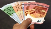 Bild von Euro-Banknoten, die in der Hand gehalten werden&nbsp;&copy;&nbsp;Pixabay