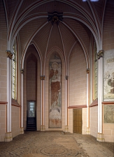 Kapelle im Landgrafenschloss mit Wandmalerei und historischem Boden © Bildarchiv Foto Marburg