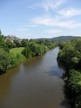 Lahn mit Schloss und Spiegelslust-Turm&nbsp;&copy;&nbsp;Kerstin Hühnlein