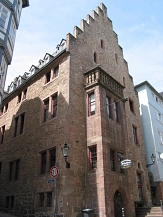 Der Sitz des Fachdienst Schule. Das Steinerne Haus in Marburg.&nbsp;&copy;&nbsp;Universitätsstadt Marburg